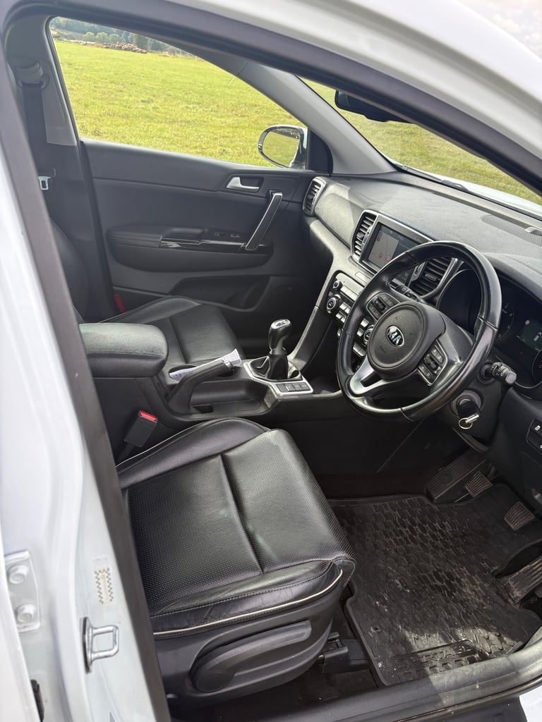 Kia, SPORTAGE, Estate, 2017, Manual, 1995 (cc), 5 doors