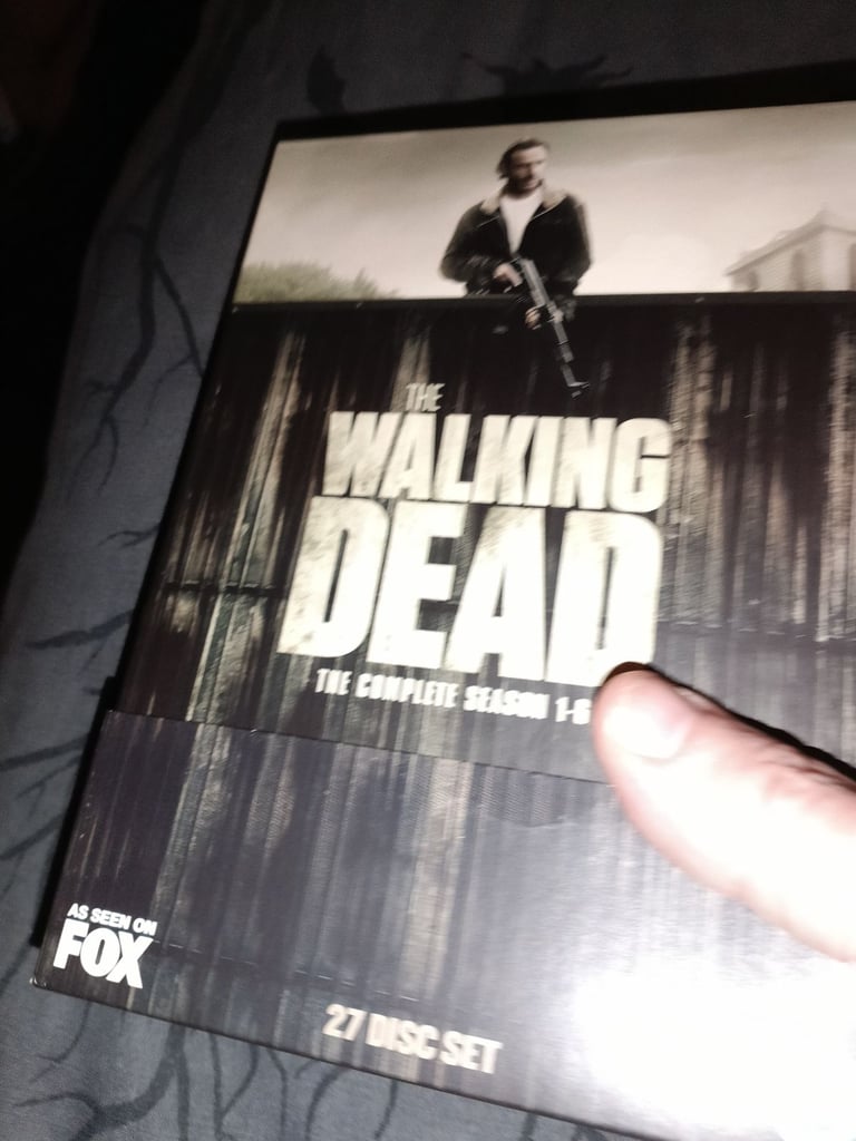 image for The walking dead dvd see description 