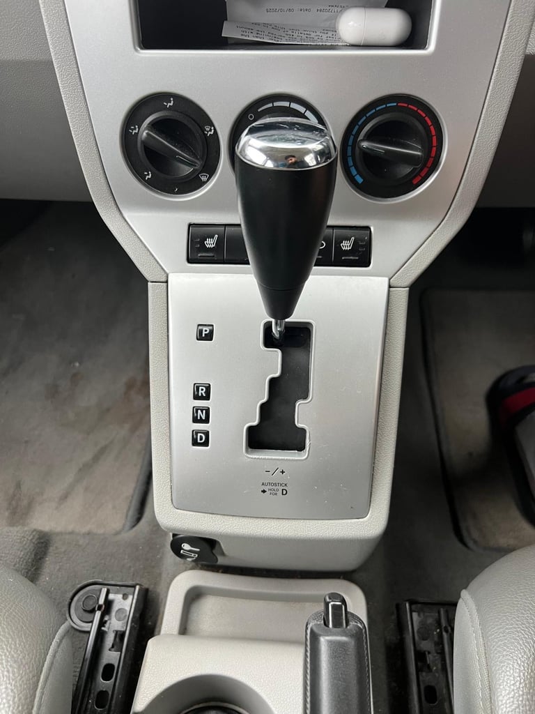 Dodge, CALIBER, Hatchback, 2008, Semi-Auto, 1998 (cc), 5 doors