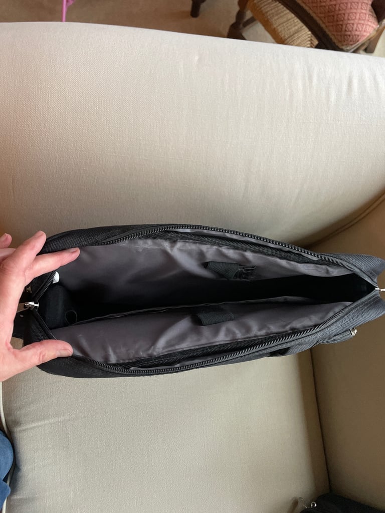 Dell lap top bag 