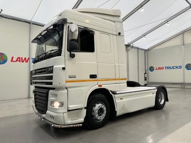 DAF XF105 460 4x2 Space Cab Tractor Unit