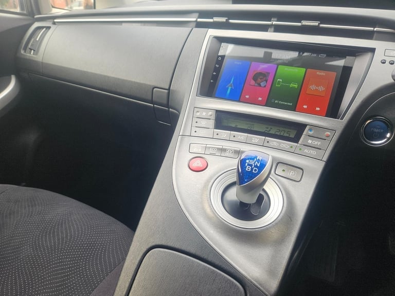 Toyota Prius 1.8 hybrid fully serviced including new batteries fitted 
