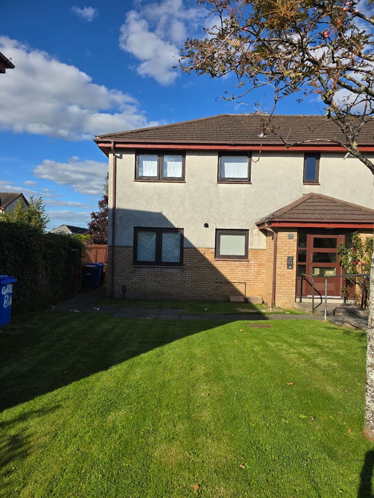 2 bedroom flat in Prestwick for swap 
