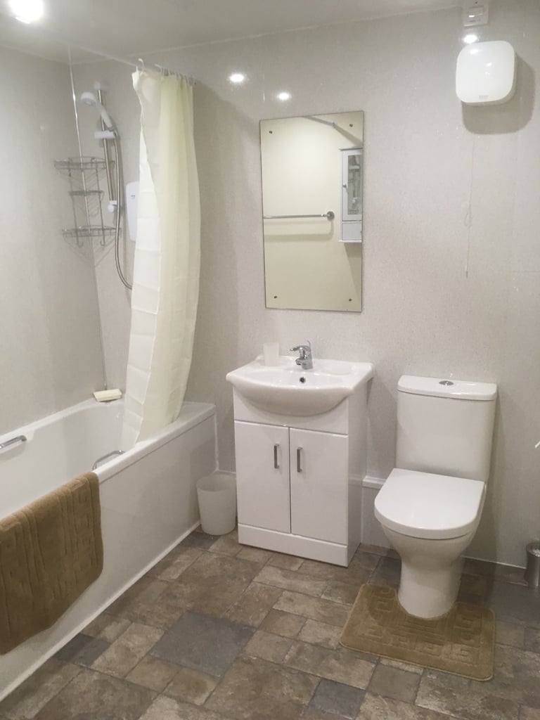 2 Bedroom Flat to Rent in G20