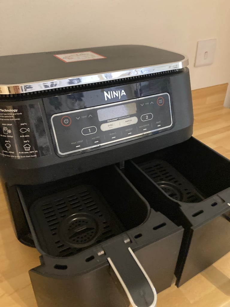 Ninja Foodi Dual Zone 7.6L Air Fryer and Dehydrator - Black