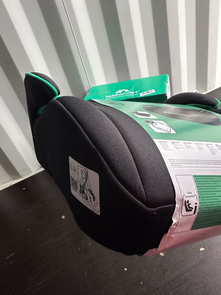 Bebeconfort Manga I-Safe Car Booster Seat for 6 to 12 Years 125 to 150cm Black