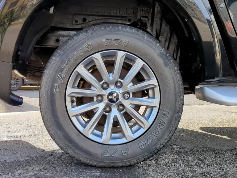 2018 Mitsubishi L200 Double Cab DI-D 178 Barbarian 4WD PICK UP DIESEL Manual