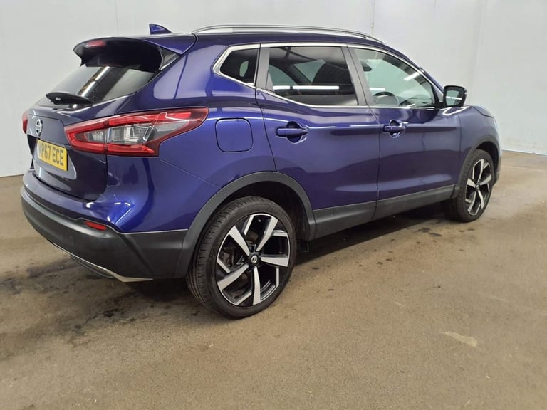 2017 Nissan Qashqai 1.2 DiG-T Tekna 5dr HATCHBACK PETROL Manual