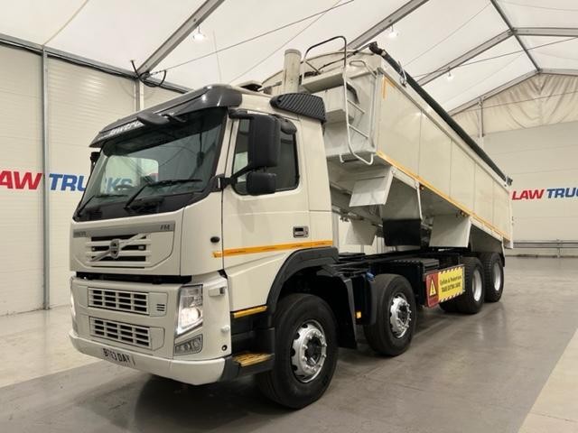 Volvo FM 410 8x4 Day Cab Tipper