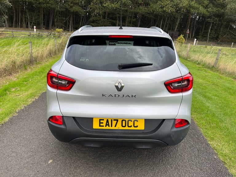 REDUCED Renault Kadjar SUV 1.2 petrol turbo 2017 65K , Fresh MOT , Ulez compliant , Immaculate car