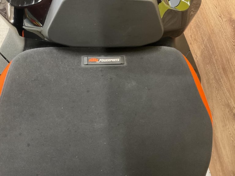 KTM 1290 SUPERDUKE R Evo
