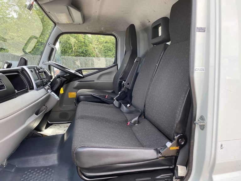 MITSUBISHI FUSO CANTER 7C18 7.5 TONNE BOX VAN 2021 – CN70 UYH