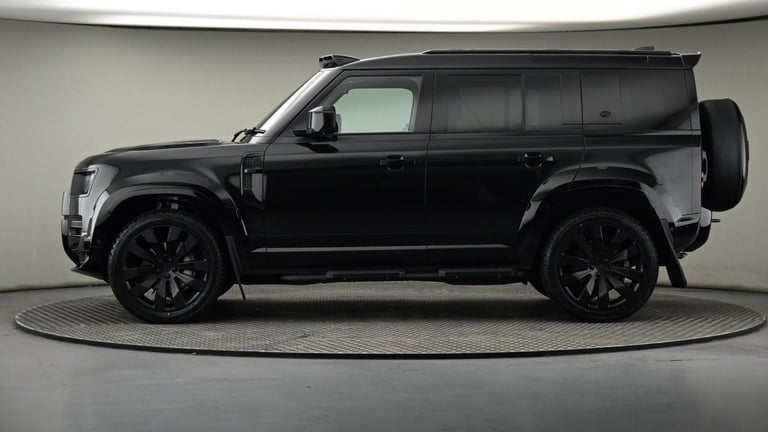 2023 Land Rover Defender 110 3.0 D300 MHEV X-Dynamic HSE SUV 5dr Diesel Auto 4WD Euro 6 (s/s) (30...