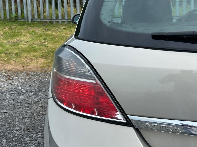 VAUXHALL ASTRA 1.6 i 16v Life 2009