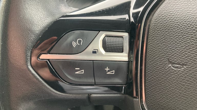 2021 Peugeot 208 1.2 PureTech 100 Allure Premium 5dr Petrol Hatchback Hatchback Petrol Manual