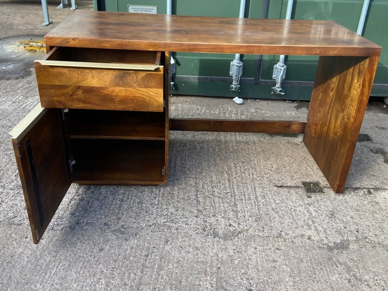 Wooden Desk one drawer one door 