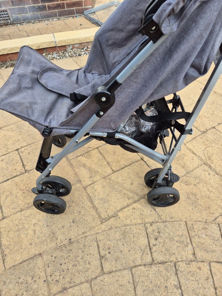 image for Cuggl Pushchair