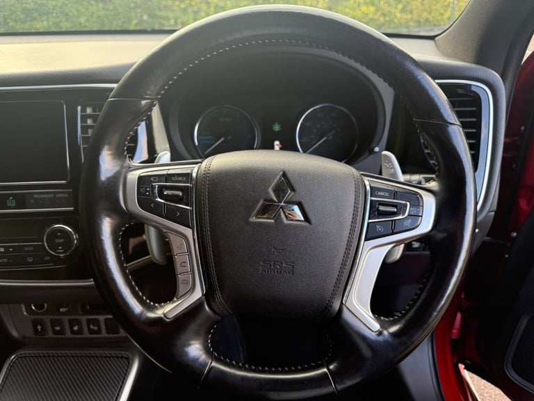 2019 69 MITSUBISHI OUTLANDER 2.4H TWINMOTOR 13.8KWH 4H SUV 5DR PETROL PLUG-IN HY