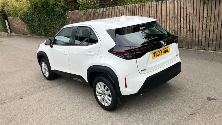 2023 Toyota Yaris Cross 1.5 Hybrid Icon 5dr CVT Hybrid Estate Estate Hybrid Automatic