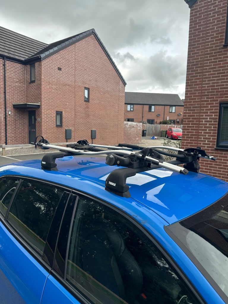 THULE ROOF BARS