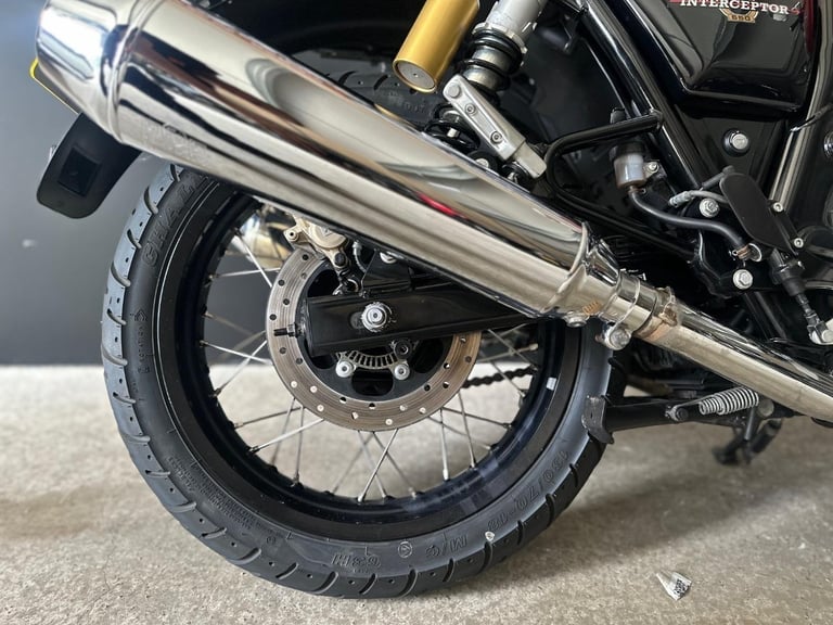 STUNNING LOW MILEAGE 2022/72 ROYAL ENFIELD INTERCEPTOR 650 MOTORCYCLE