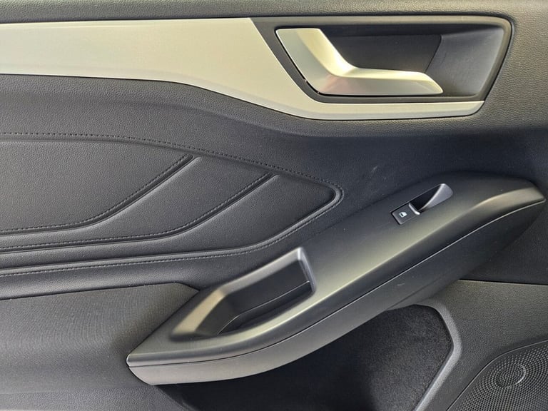2019 Ford Focus 1.0T EcoBoost Zetec Hatchback 5dr Petrol Manual Euro 6 (s/s) (100 ps) Hatchback P...
