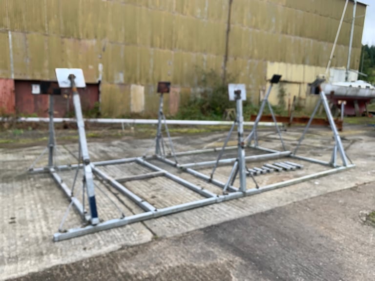 Yacht Cradle 6 leg Tennamast 