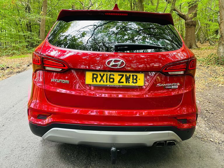 2016 Hyundai Santa Fe 2.2 Santa Fe Premium SE Blue Drive CRDi Auto 4WD 5dr SUV Diesel Automatic