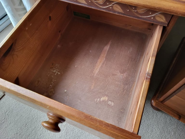 Pair of bedside tables