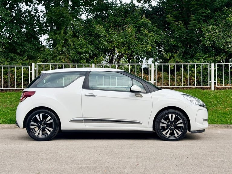 2017 DS Automobiles DS 3 1.2 PureTech Chic Hatchback 3dr Petrol Manual Euro 6 (82 ps) Hatchback P...