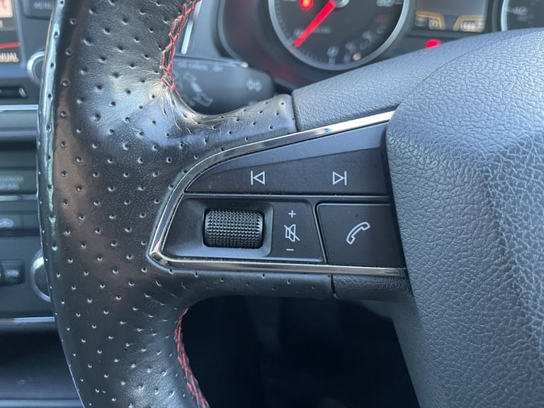 2015 SEAT Leon 2.0 TDI FR 5dr [Technology Pack] ESTATE DIESEL Manual