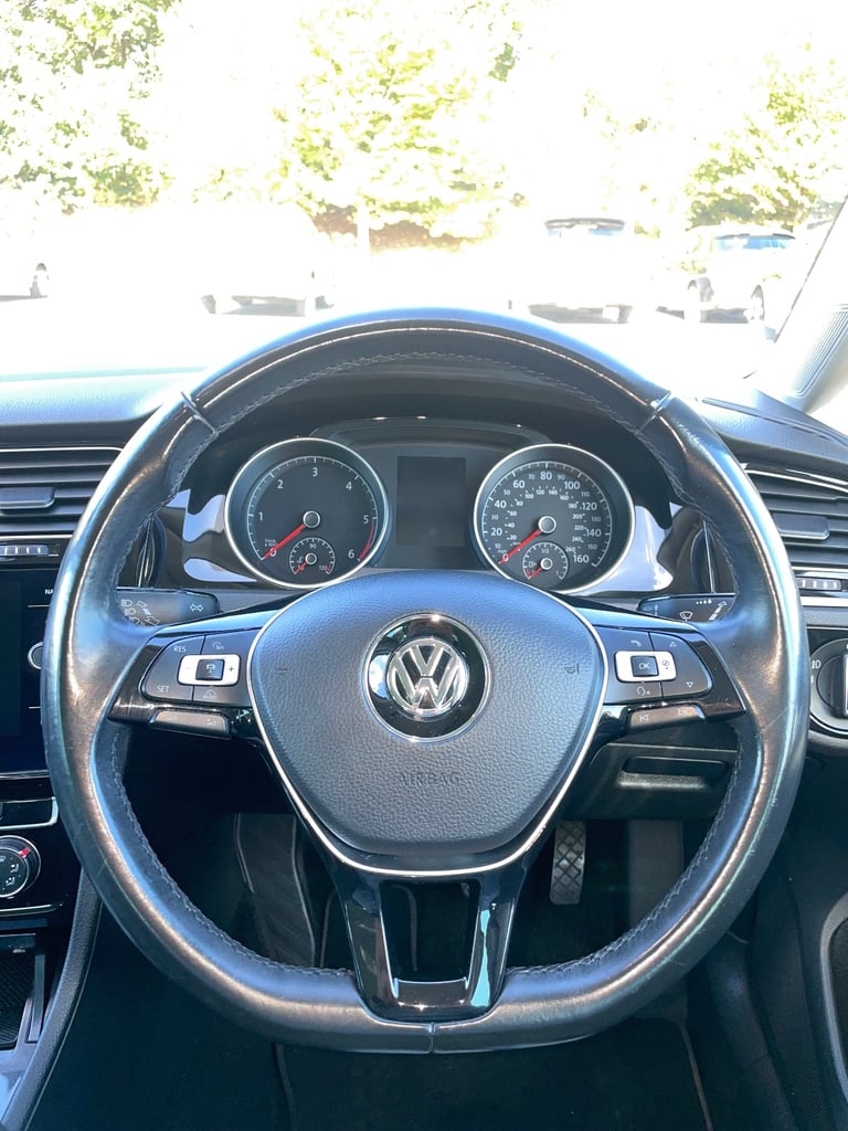 Volkswagen, GOLF, Hatchback, 2017, Manual, 1968 (cc), 5 doors