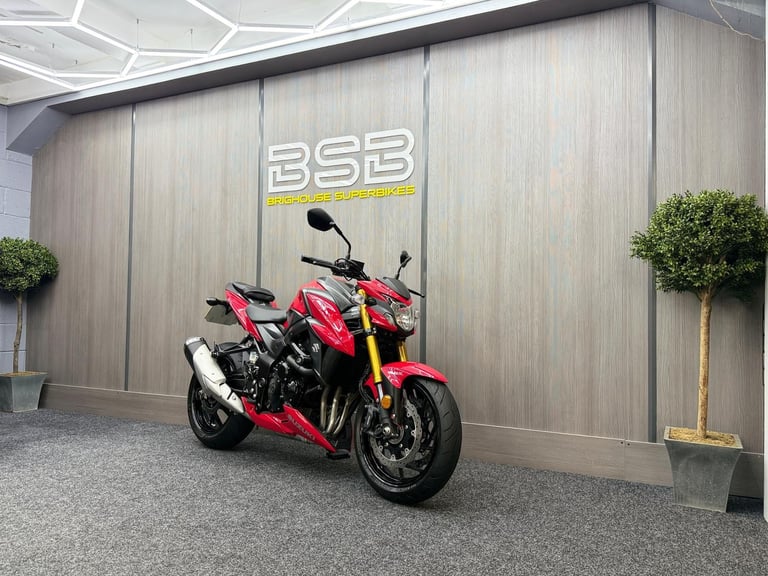 image for 2017 67 Suzuki GSXS 750 AL7 - JUST 5378 MILES! 
