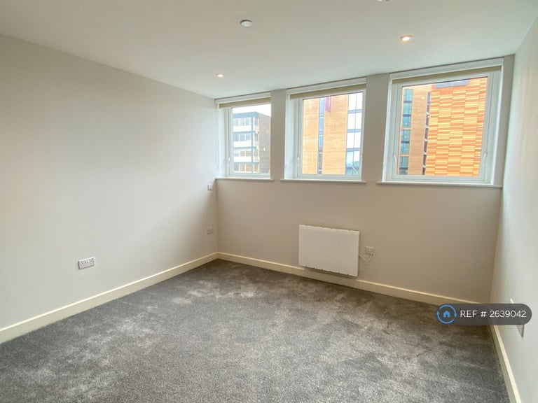 1 bedroom flat in Christchurch Road, Bournemouth, BH1 (1 bed) (#2639042)