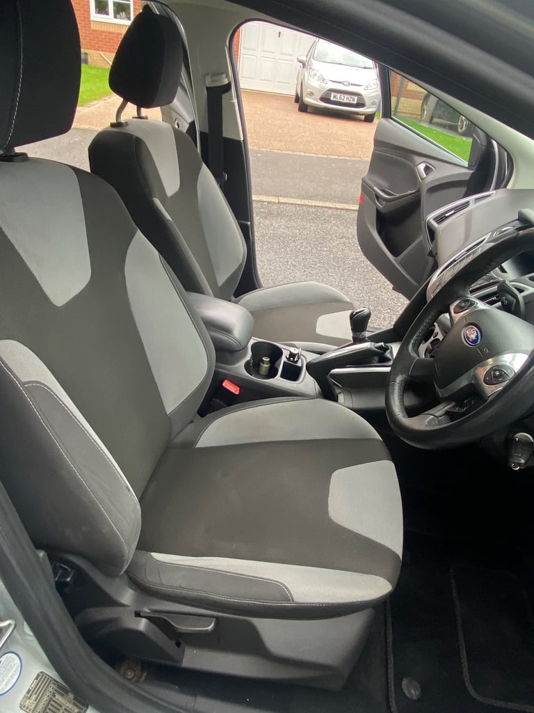 Ford, FOCUS, Hatchback, 2011, Manual, 1596 (cc), 5 doors