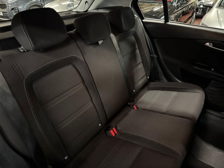 2017 Fiat Tipo 1.4 MPI Lounge Euro 6 5dr HATCHBACK Petrol Manual