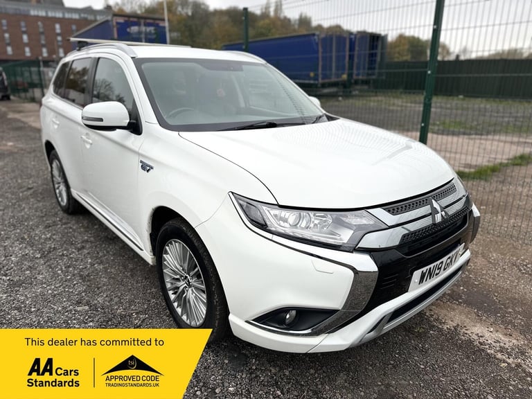 image for  Mitsubishi Outlander 2.4h TwinMotor 13.8kWh Juro CVT 4WD Euro 6 (s/s) 5dr Petrol/Electric Hybrid...