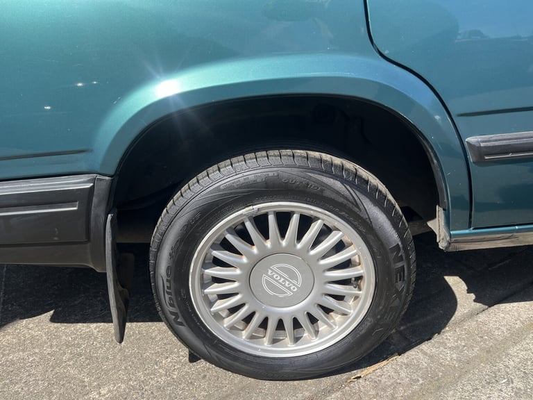 1994 Volvo 940 Wentworth 5dr ESTATE Petrol Manual