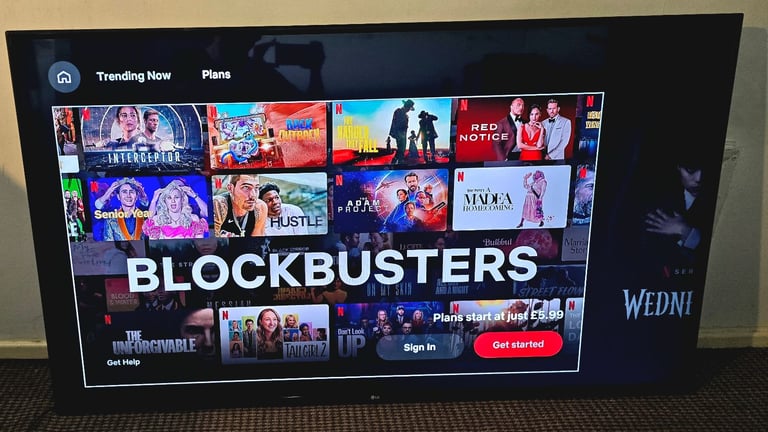 Smart TV LG 4k UHD 65 inch Fully Working order NO STAND 