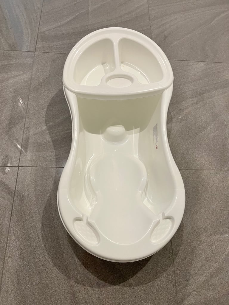 image for Strata White Moulded Baby Bath with Plug and Top & Tail Bowl 0 - 12 months