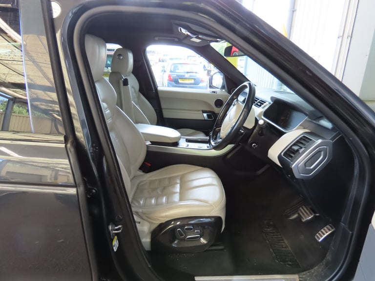 2015 Land Rover Range Rover Sport 3.0 SD V6 Autobiography Dynamic SUV 5dr