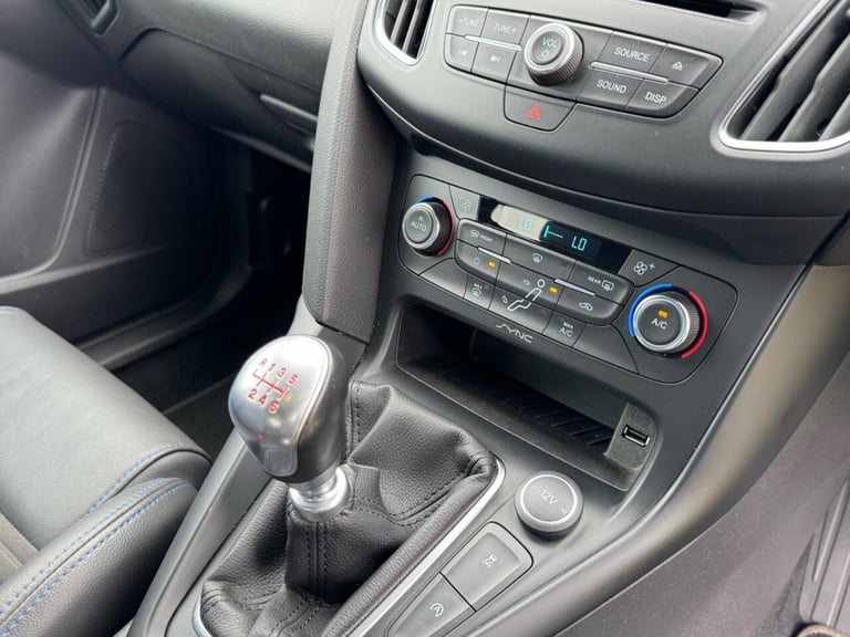 2015 Ford Focus 2.0T EcoBoost ST-2 5dr HATCHBACK PETROL Manual