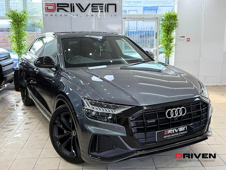 STUNNING ! 2021 AUDI Q8 S-LINE 50 BiTURBO BLACK EDITION 3.0 TDI + FREE DELIVERY!