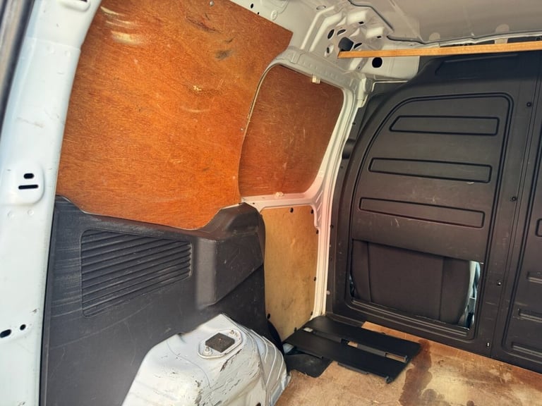 2018 Ford Transit Courier 1.5 TDCi Panel Van 5dr Diesel Manual L1 Euro 6 (75 ps) PANEL VAN Diesel...