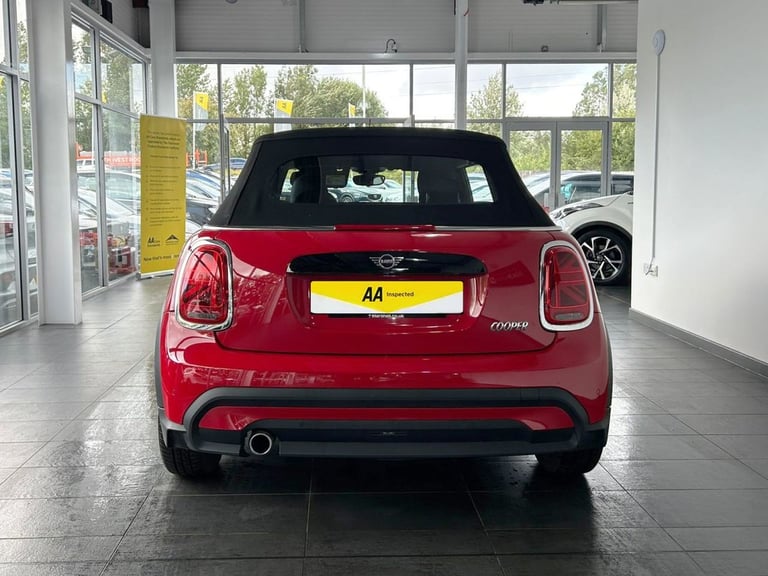 2021 MINI Convertible 1.5 Cooper Classic Convertible 2dr Petrol Manual Euro 6 (s/s) (136 ps) 1 OW...