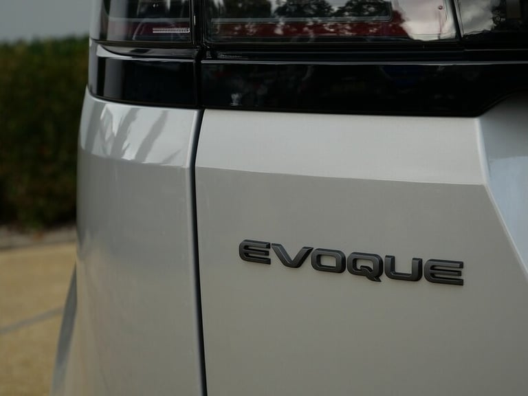 2023 Land Rover Range Rover Evoque 2.0 D200 Dynamic SE 5dr Auto ESTATE DIESEL Automatic