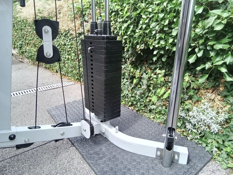 York G560 Multi Gym and Accessories with 100Kg Steel Stack Load