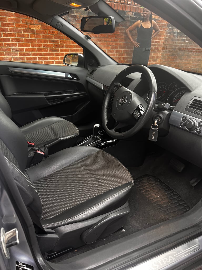 2009 Vauxhall, ASTRA, 1.8 Petrol Automatic 