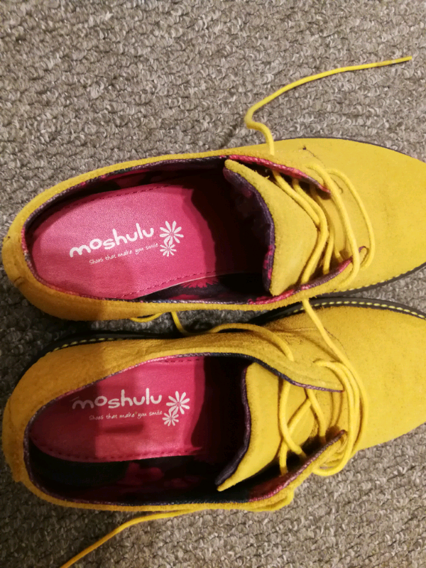 Moshulu size 6/39 NEW, Dr Marten styled like new