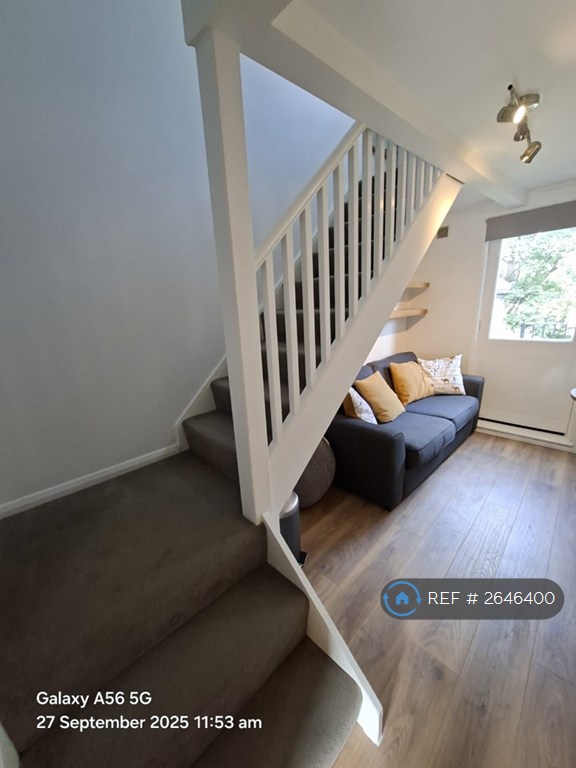image for Studio flat in Blackheath Road, London, SE10 (#2646400)
